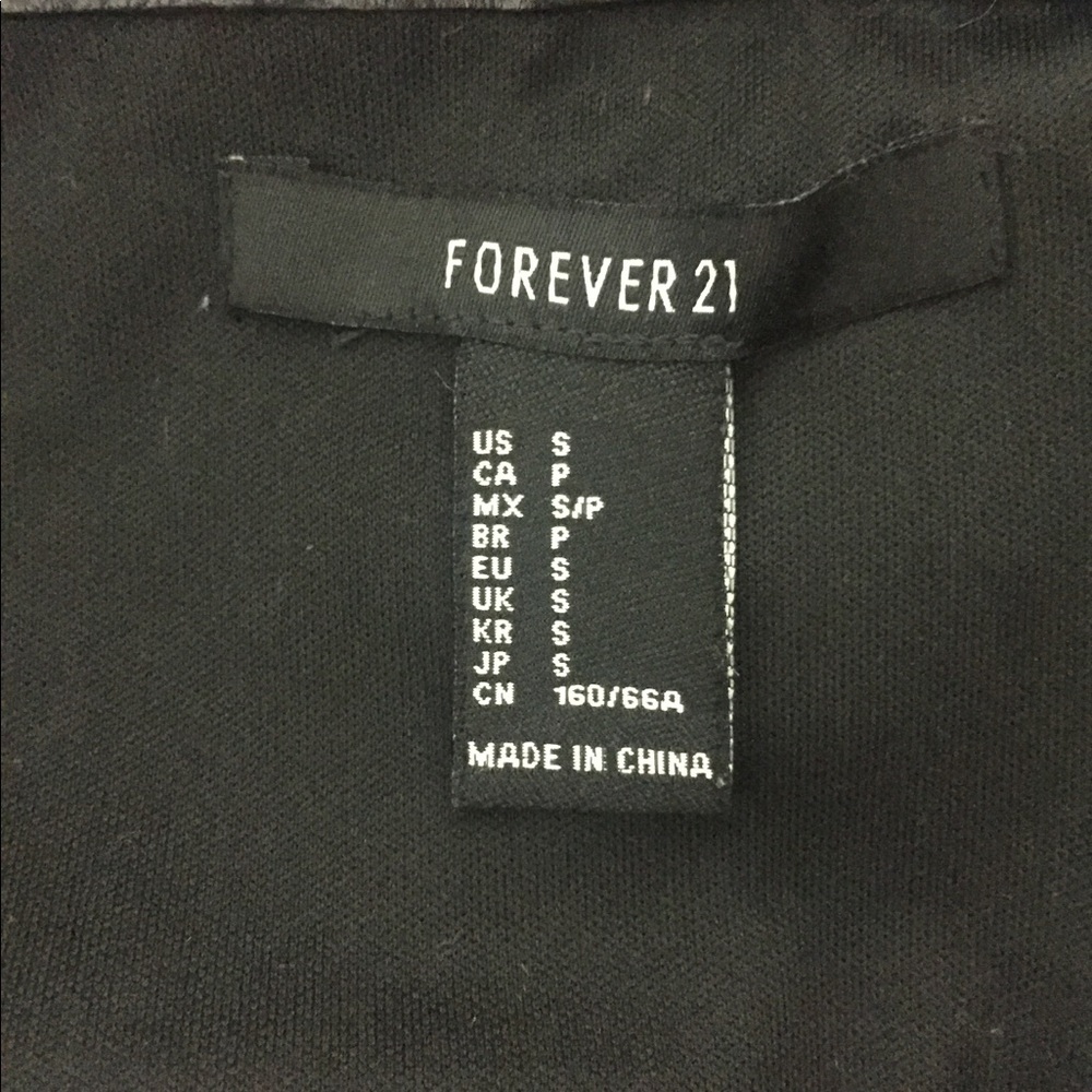 Forever 21 mini skirt size small - Picture 3 of 5